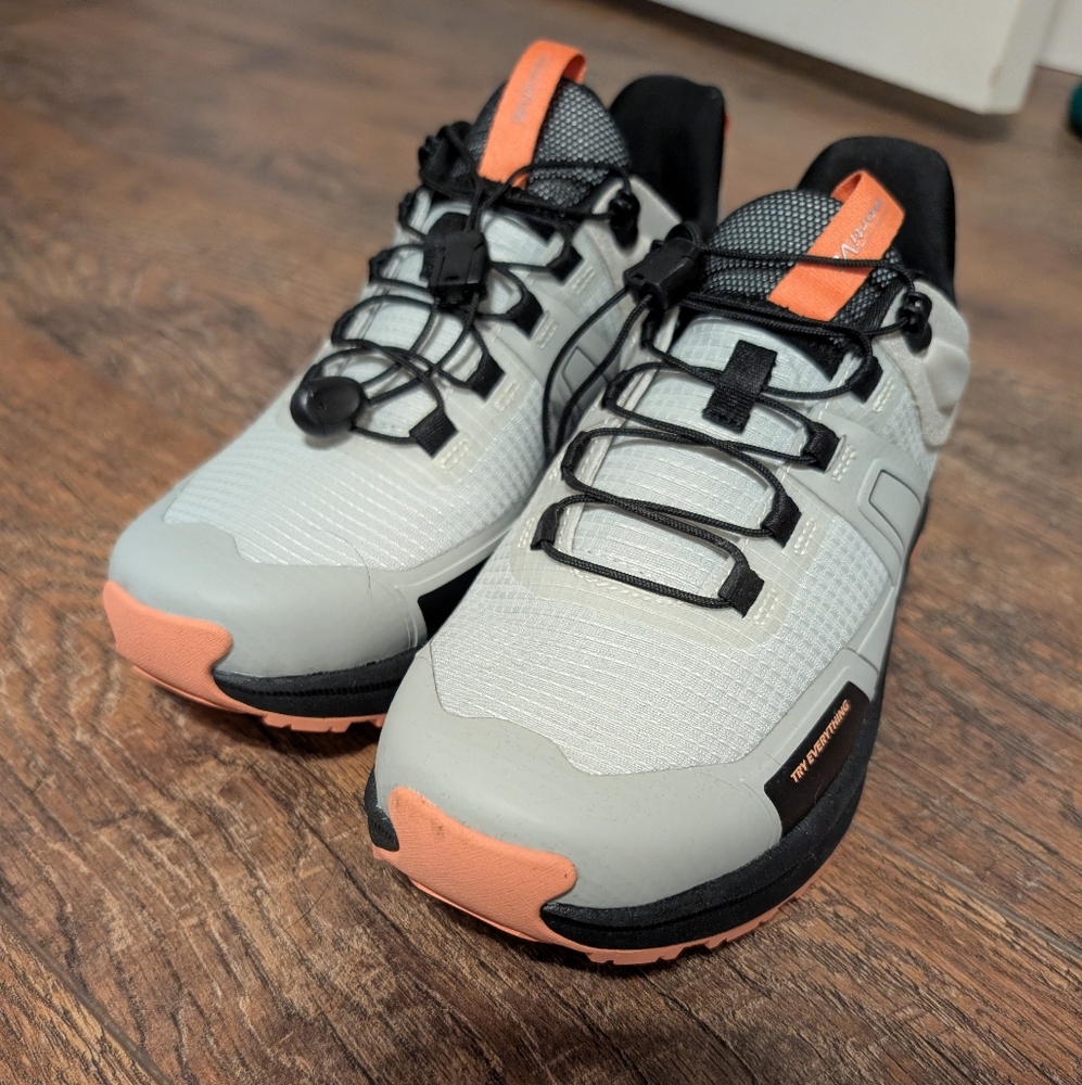 NortiV8 Trail Shoes